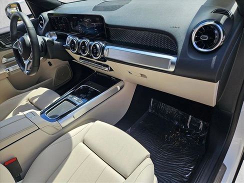 Used 2026 Mercedes-Benz GLB 250 image 20