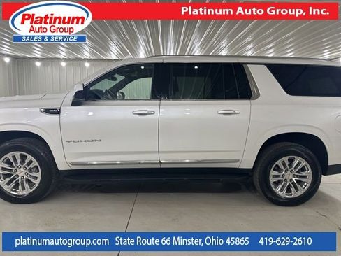 Used 2023 GMC Yukon XL SLT image 2