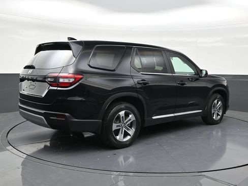 Used 2025 Honda Pilot EX-L image 5