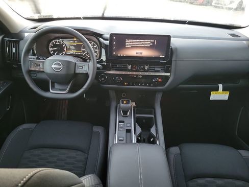 New 2026 Nissan Pathfinder SV image 6