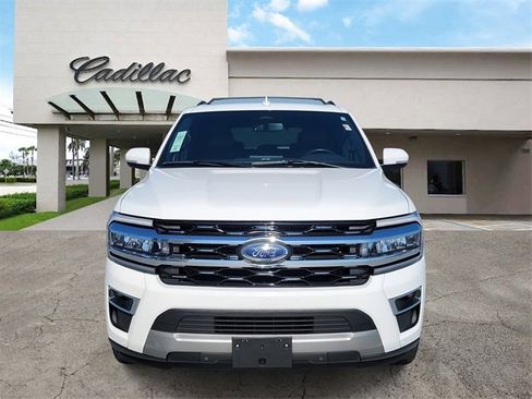 Used 2024 Ford Expedition Limited image 8