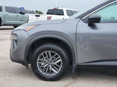 Certified 2025 Nissan Rogue S FWD image 6