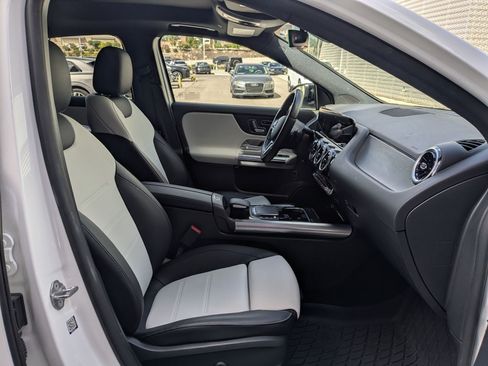 Used 2022 Mercedes-Benz GLA 250 4MATIC image 29