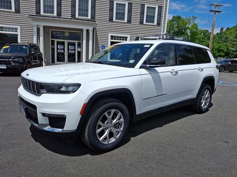 Used 2021 Jeep Grand Cherokee L Limited AWD/4WD image 1