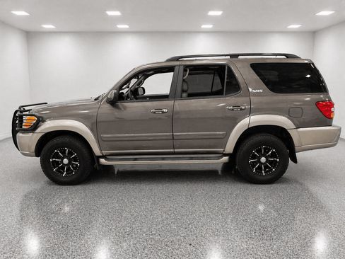 Used 2003 Toyota Sequoia SR5 w/ Preferred Pkg AWD/4WD image 6