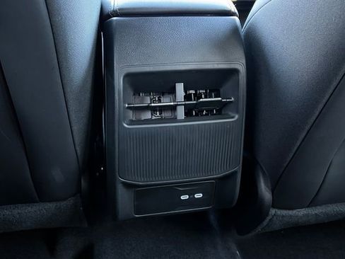 New 2026 Jeep Cherokee Limited image 32