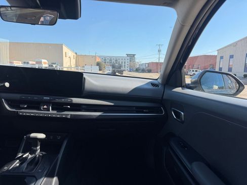 Used 2025 Kia K4 LXS image 34