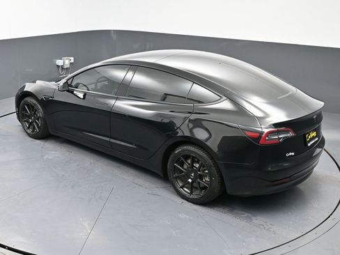 Used 2021 Tesla Model 3 Standard Range Plus image 50