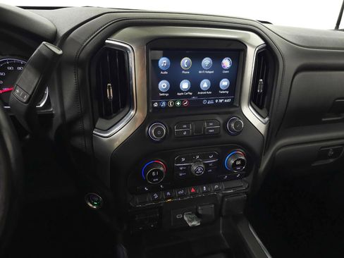 Used 2020 Chevrolet Silverado 1500 RST AWD/4WD image 25