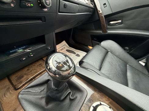 Used 2004 BMW 545i 545iA 4dr Sdn 6-Spd Auto image 31