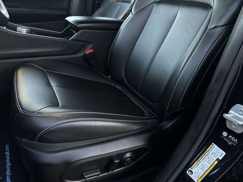 Used 2024 Jeep Grand Cherokee L Limited image 19