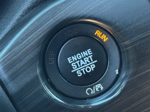 Used 2020 Jeep Grand Cherokee Altitude AWD/4WD image 30