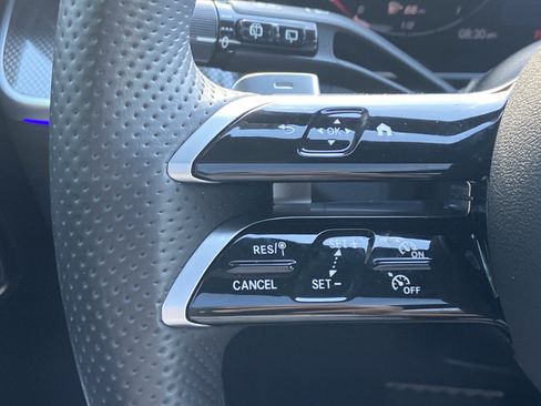 Certified 2025 Mercedes-Benz GLC 300 4MATIC image 29