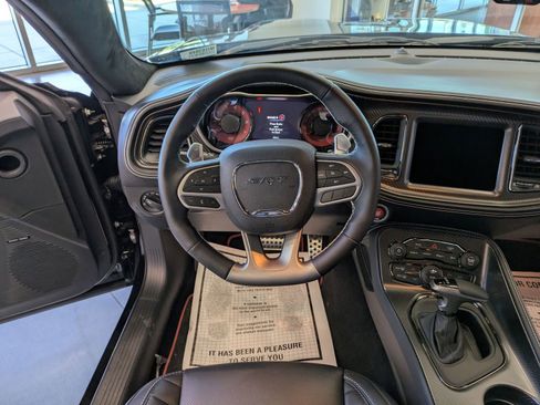 Used 2022 Dodge Challenger SRT Hellcat image 17