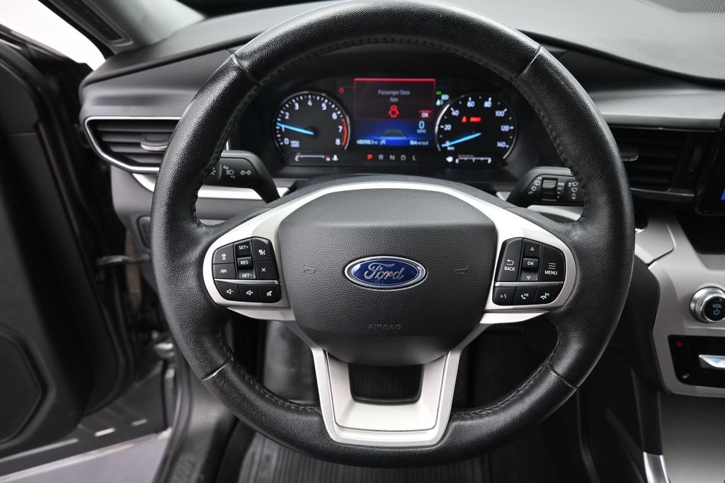Used 2024 Ford Explorer XLT w/ Equipment Group 202A AWD/4WD image 13