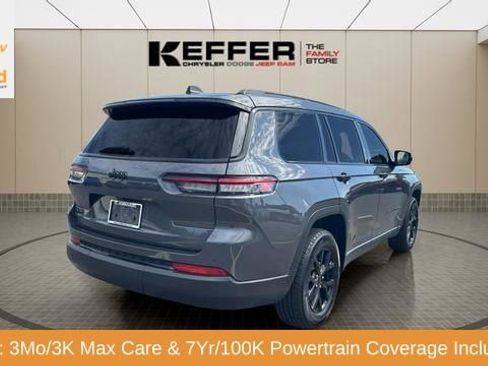 Used 2024 Jeep Grand Cherokee L Laredo AWD/4WD image 9