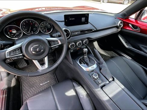 Used 2024 MAZDA MX-5 Miata RF Grand Touring image 13
