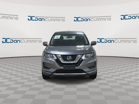 Used 2018 Nissan Rogue S AWD/4WD image 3