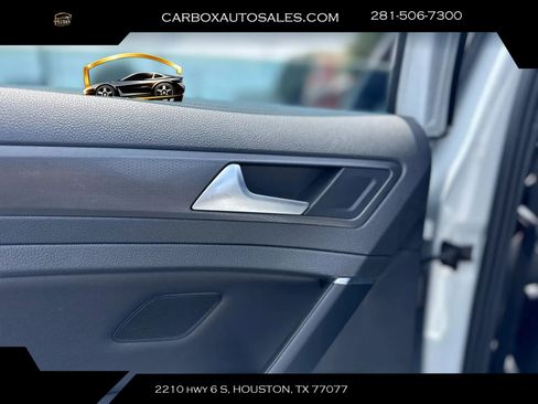 Used 2019 Volkswagen GTI SE FWD image 25