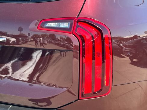 Used 2022 Kia Telluride S image 29
