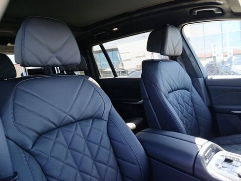 New 2026 BMW X7 xDrive40i image 19