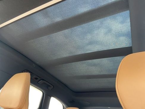 Certified 2023 Volvo XC60 B5 Ultimate w/ Climate Package image 29