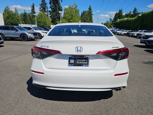Used 2023 Honda Civic Sport image 6