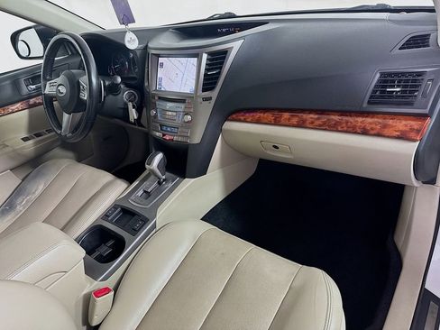 Used 2010 Subaru Outback 3.6R Limited AWD/4WD image 36