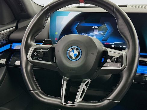 Used 2024 BMW i5 M60 w/ Premium Package image 8