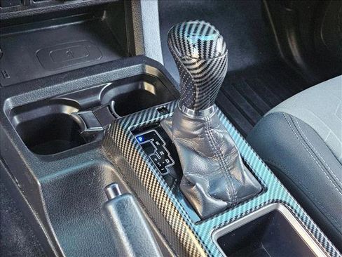 Used 2020 Toyota Tacoma TRD Off-Road image 11