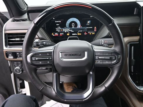 Used 2025 GMC Yukon Denali Ultimate image 30