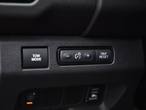 Certified 2025 Nissan Frontier PRO-4X w/ Pro Premium Package image 14