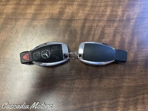 Used 2016 Mercedes-Benz C 300 4MATIC Sedan image 2
