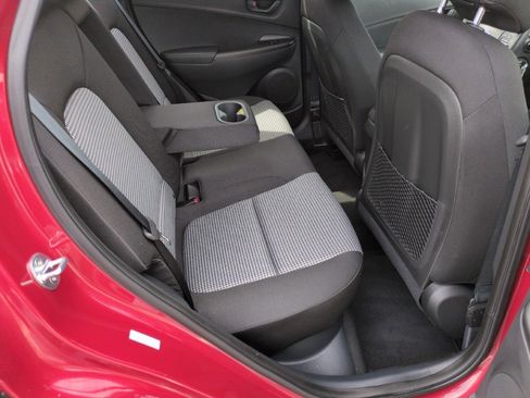 Used 2020 Hyundai Kona SE FWD image 38