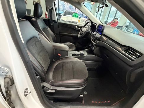 Used 2021 Ford Escape SEL w/ SEL Stealth AWD Package image 27