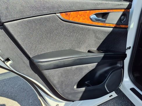 Used 2020 Lincoln Nautilus Reserve image 7