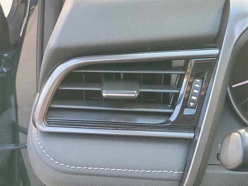 Used 2021 Toyota Camry SE w/ Convenience Package image 31