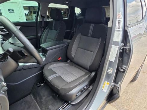 Used 2025 Chevrolet Blazer LT AWD/4WD image 13