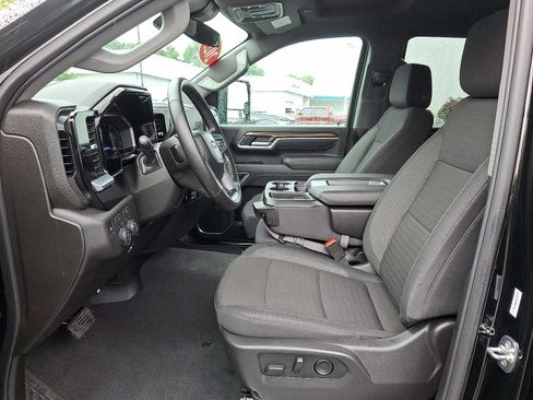 Used 2025 Chevrolet Silverado 2500 LT w/ Convenience Package AWD/4WD image 13
