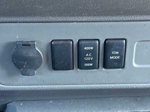 Used 2020 Nissan NV 2500 SV RWD image 21