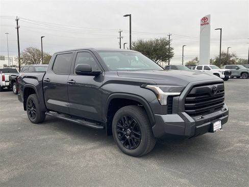 New 2026 Toyota Tundra SR5 image 3