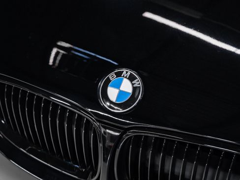 Used 2011 BMW M3 Coupe image 9