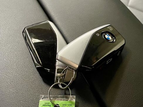 Used 2024 BMW X7 xDrive40i w/ M Sport Package AWD/4WD image 40