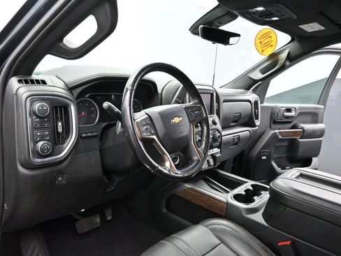 Used 2020 Chevrolet Silverado 2500 High Country w/ Technology Package image 16