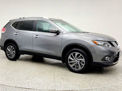 Used 2016 Nissan Rogue SL image 3