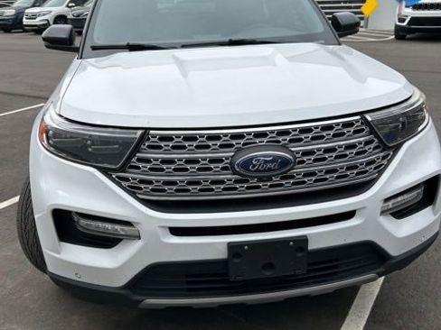 Used 2020 Ford Explorer Limited image 2