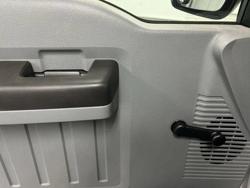 Used 2015 Ford F250 XL RWD image 19
