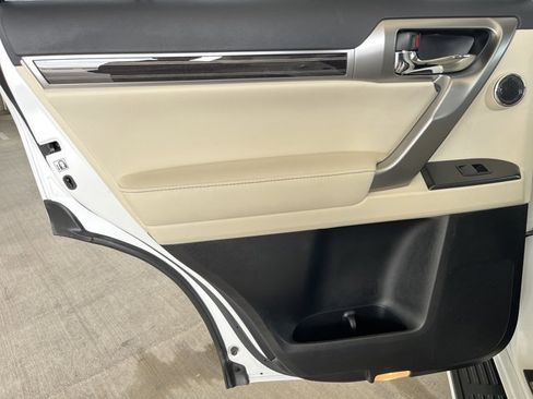 Certified 2022 Lexus GX 460 Premium AWD/4WD image 12
