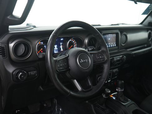 Used 2022 Jeep Wrangler Sport S image 16