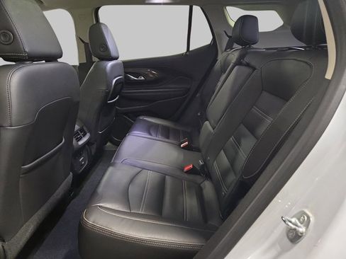 Used 2023 GMC Terrain Denali w/ Denali Premium Package image 15